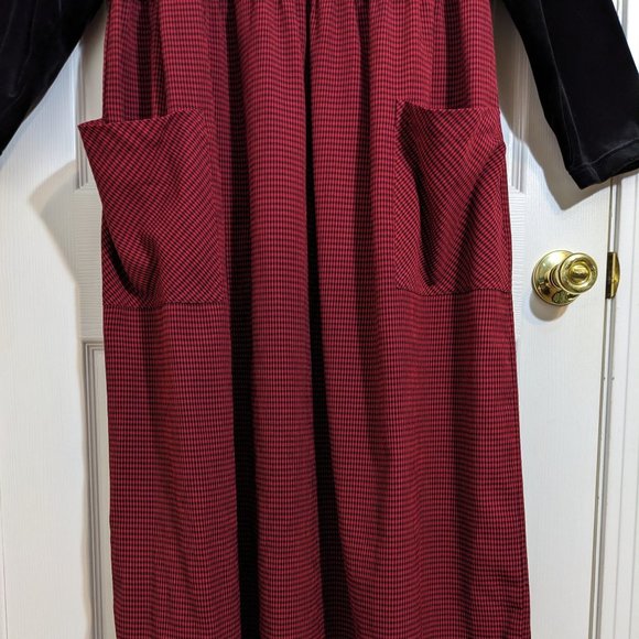 Pellini 1990s Vintage Black Velvet & Red Checkered Maxi Apron Dress - size 18/20 - Picture 8 of 13